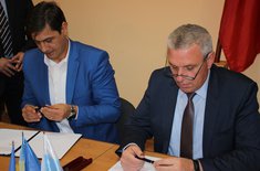 semnarea-acordului-de-parteneriat-intre-judetul-botosani-si-munic_9yFYsJ5.jpg