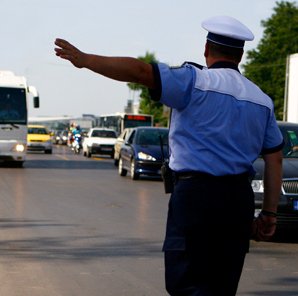Acțiune a polițiștilor pentru combaterea actelor de contrabandă şi a încălcării normelor rutiere