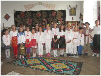 Şcoala Buimăceni-Albeşti derulează proiectul “Clubul Folcloristilor”