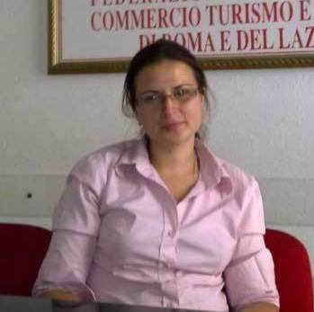 O dorohoiancă oferă asistenţă legală femeilor din Italia