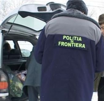 Zeci de poliţişti de frontieră sancţionaţi în 2011