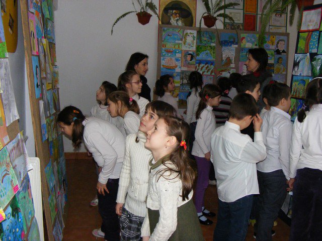 Şcoala Nr. 7 Botoşani derulează proiectul naţional „Porni Luceafărul…”