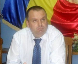 Adrian Constantinescu, Prefectul județului, nemulţumit de conducerea Inspectoratului Teritorial de Muncă