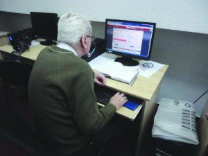 Aproape 200 de pensionari botoşăneni au beneficiat gratuit în acest an de cursuri pentru folosirea calculatorului