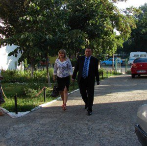 Prefectul Adrian Constantinescu matinal la referendum