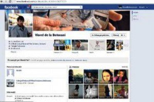 INEDIT: Un cerşetor din Botoşani are cont de Facebook 