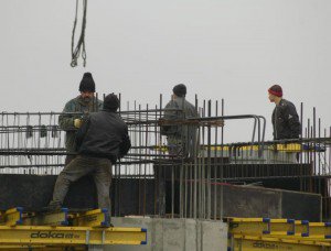 Anularea restricţiilor pentru români şi bulgari ameninţă piaţa muncii din Marea Britanie
