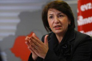 Sulfina Barbu propune revocarea mandatului parlamentarilor care absentează mai mult de 50% de la program