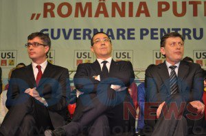 Ponta și Antonescu alături de candidații USL Botoșani la mitingul electoral de la Sala Polivalentă
