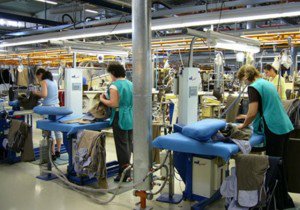 Locuri de muncă: Noul an vine cu angajări la fabricile de confecţii din județul Botoșani