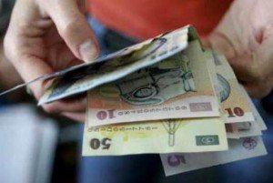 Salariul minim majorat nu va compensa scumpirile în lanţ