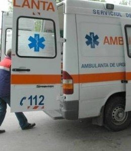 Un tânăr din Broscăuți a ajuns de urgență la spital după ce un lemn i-a străpuns ochiul