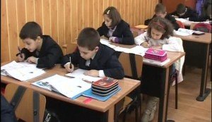 Ministerul Educaţiei introduce trei noi examene pentru elevi