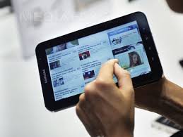 Angajaţii companiilor ar putea fi nevoiţi în curând să folosească propriile telefoane şi tablete