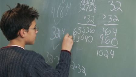 Concursuri dedicate pasionaților de matematică organizate la Școala 17 Botoșani