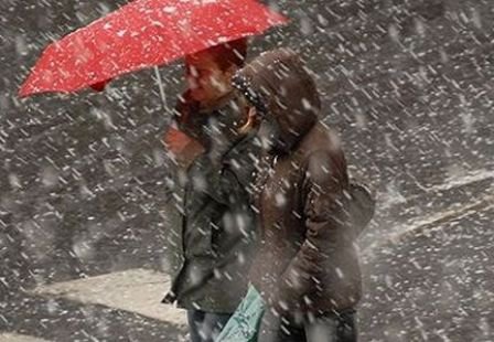 ANM: Ploile, ninsorile și lapovița vor fi prezente în întreaga țară până la jumătatea acestei săptămâni