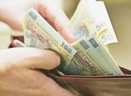 Românii și bulgarii care merg la lucru în Marea Britanie pot evita plata taxelor datorită legislației UE