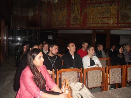 APD Botoşani a organizat o primă întâlnire cu elevii Colegiului Economic „Octav Onicescu”