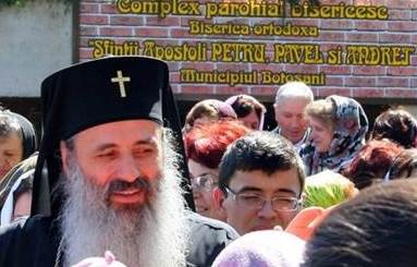 ÎPS Teofan prezent în a doua zi de Paști la Botoșani