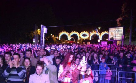 Prima seară a „Zilelor Orașului Botoșani”: mii de botoșăneni au participat la show-ul făcut de artiști consacrați 