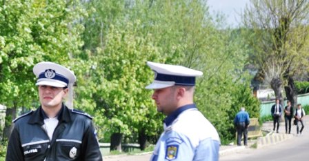 Șoferii mașinilor cu leme implicați în accidentul din Roșiori au fost găsiți de polițiști în Suceava