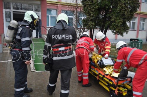 Incendiu la Spitalul Municipal Dorohoi: Exercițiu de amploare al pompierilor dorohoieni – VIDEO/FOTO
