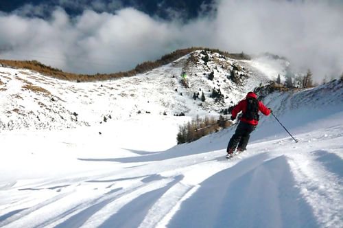 Hotelierii din Sinaia oferă reduceri de 50% în cadrul programului „O săptămână la schi”