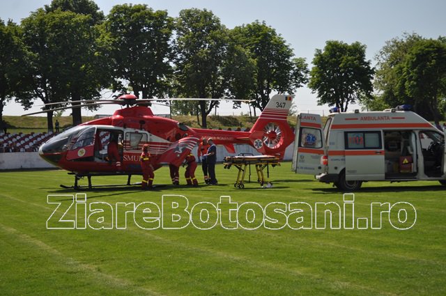 Dorohoiancă transportată de urgență la Iași cu un elicopter SMURD - FOTO