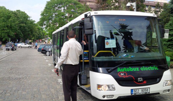 Primarul municipiului Botoșani dorește transport exclusiv electric în municipiul pe care îl conduce