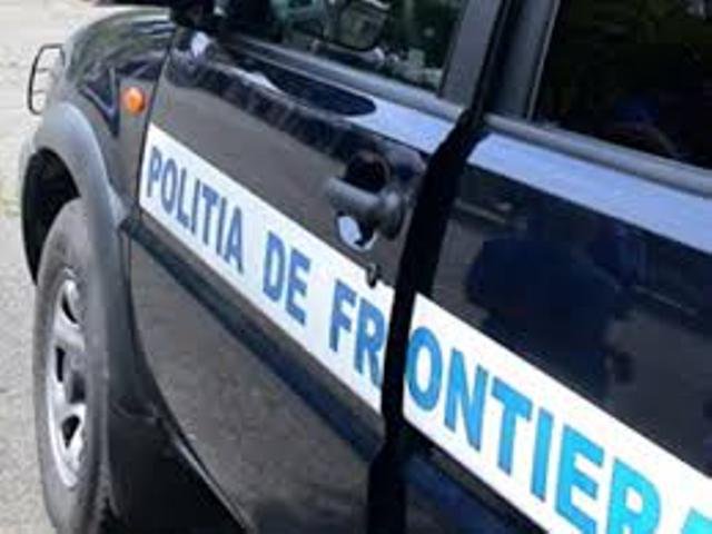 Ford Galaxy „expirat” oprit de poliţiştii de frontieră din Dorohoi