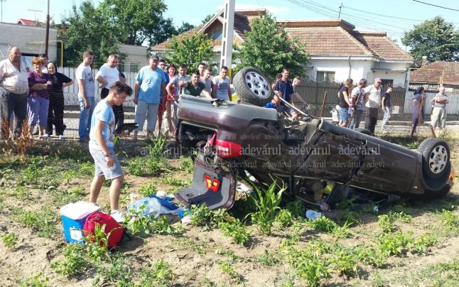 Accident GRAV: Familie din Dorohoi spulberată de pe șosea de un TIR pe centura Buzăului - VIDEO 