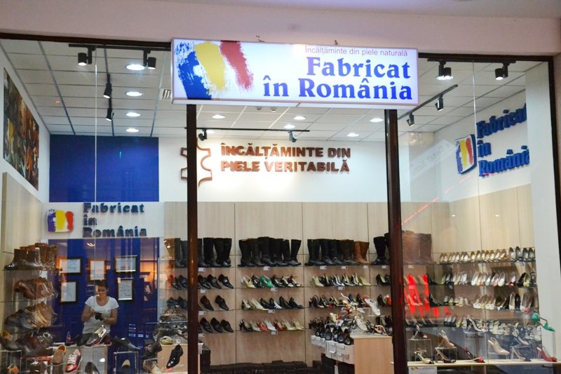 Magazinul „Fabricat în România” din Uvertura Mall, s-a mutat la etajul 1