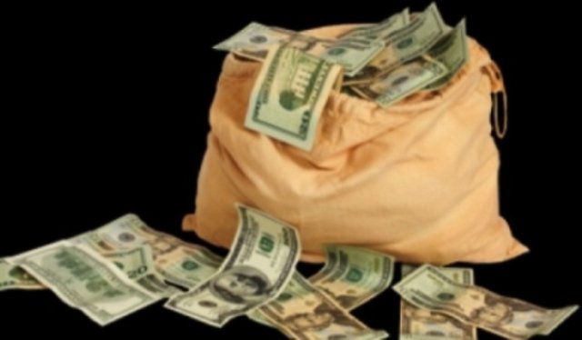 Povestea sacului cu bani găsit de un moldovean sub un pod din Chișinău