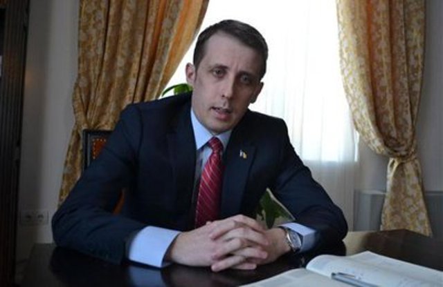 Primarul Ovidiu Portariuc vrea învăţământ universitar în municipiul Botoşani