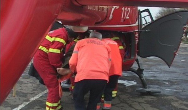Victima unui accident rutier transportată cu elicopterul SMURD la Iaşi