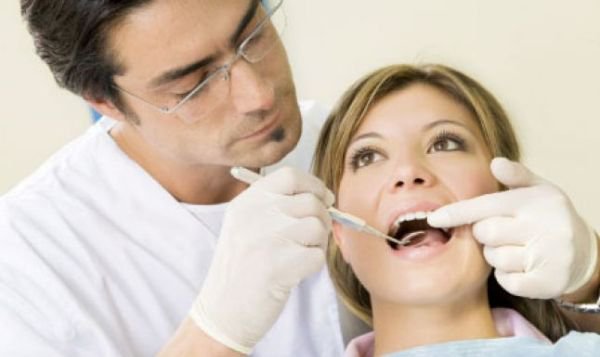 Cum previi parodontoza