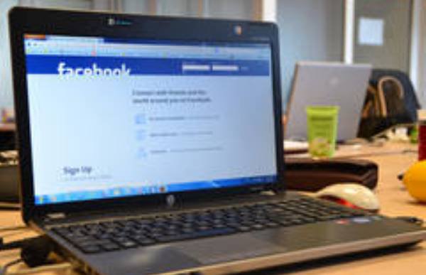 Director Facebook, arestat pentru că a refuzat să ofere autorităților datele unor utilizatori