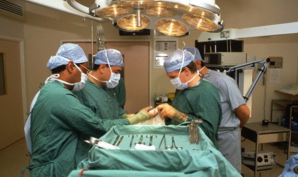Povestea halucinantă a unei tinere din Botoșani care a fost operată fără anestezie