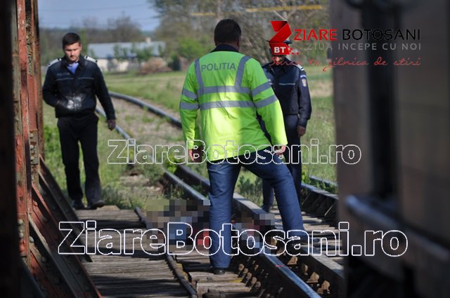 Accident mortal de tren la Broscăuți. Victima a fost lovită de trenul Iași-Dorohoi! FOTO