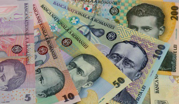 Se schimbă banii în România