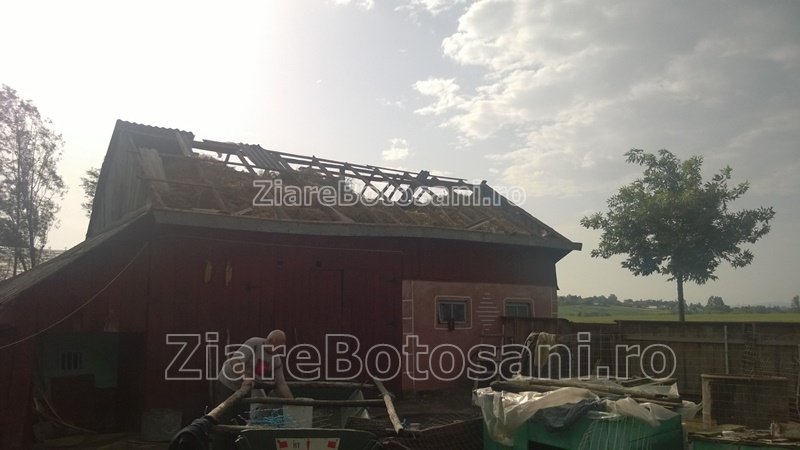Prăpăd lăsat în urma unei tornade care a lovit o localitate din județul Botoșani – FOTO