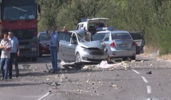 Doi români, soţ şi soţie, au murit într-un accident rutier în Bulgaria. Copilul celor doi se afla şi el în maşină şi este rănit
