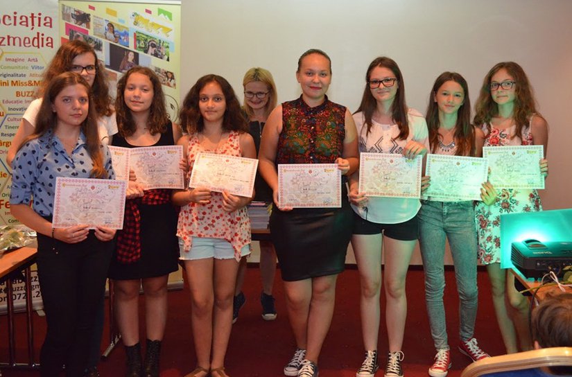 Premii pentru reportaje realizate de copii pentru Botoșani - FOTO