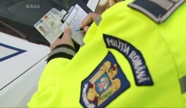 Autoturism furat din Italia, identificat de poliţişti în județul Botoșani