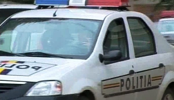 Urmărire ca în filme în Suceava. Un taximetrist, prins de poliţişti după ce a condus cu 131 km la oră în oraş