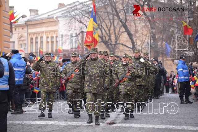 Oficialităţi și sute de botoșăneni au marcat Ziua Naţională a României - FOTO
