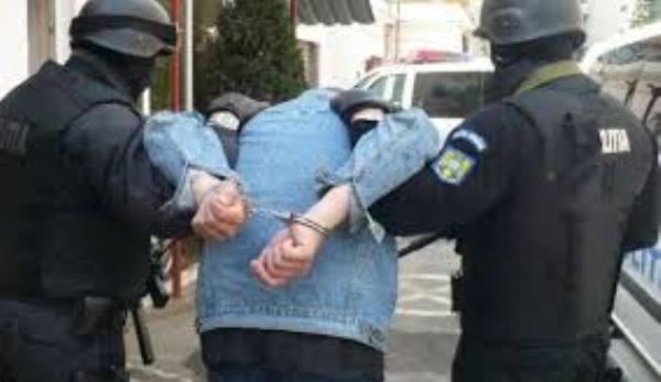 Unul din tâlharii care a îngrozit Botoșaniul a fost prins