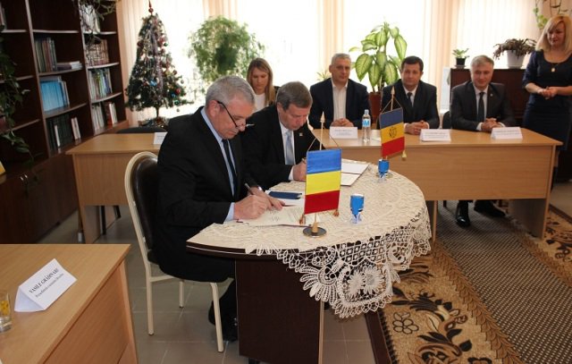 Relațiile transfrontaliere Botoșani (România) – Drochia (Republica Moldova) într-o nouă etapă de dezvoltare - FOTO