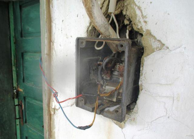 Delgaz Grid atenţionează: Mare parte dintre incendii au drept cauză aparate şi instalaţii electrice defecte