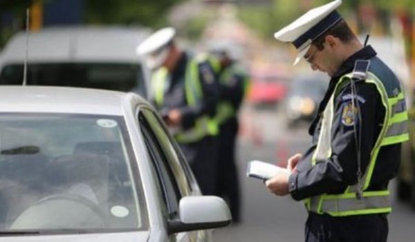 Poliţia Rutieră a intensificat controalele în trafic. Mai multe permise ridicate şi amenzi usturătoare…